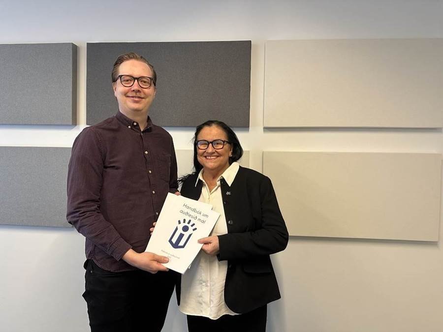 Handbók um auðlesið mál er komin út!