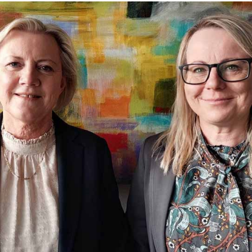 Á myndinni eru Helga Gísladóttir forstöðukona Fjölmenntar og Hildur Betty Kristjánsdóttir framkvæmda&hellip;